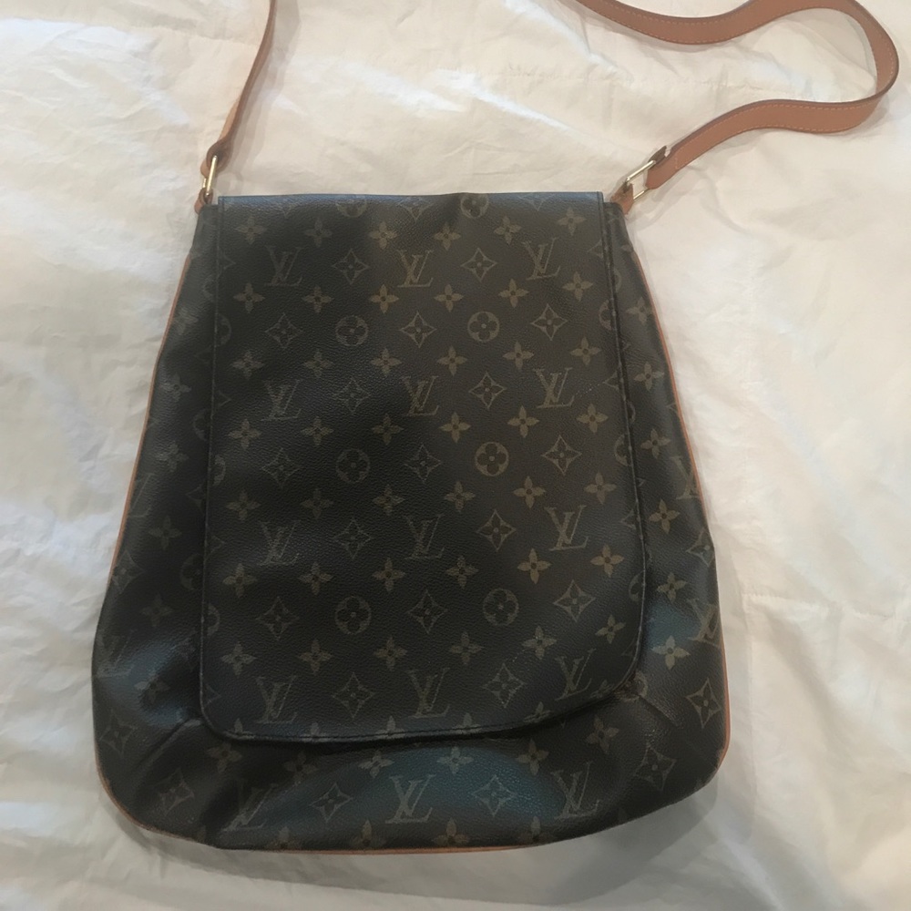 Louis Vuitton saddle bag